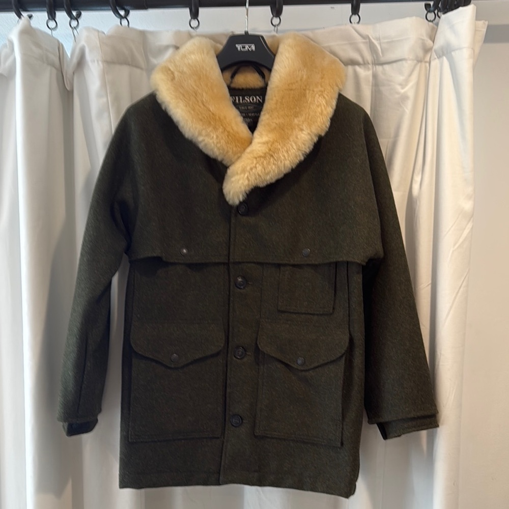 NWT Filson Forest Green Mackinaw Wool Packer Coat with Plush Collar - Size XS